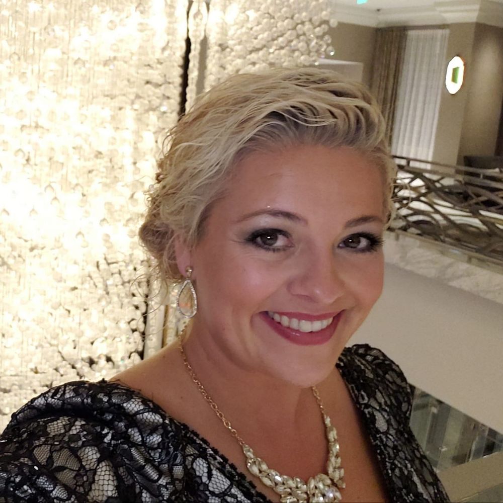 Meet your Posher, Liz